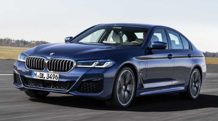 BMW 530 E: híbrido de 292 cv vem com chave no celular